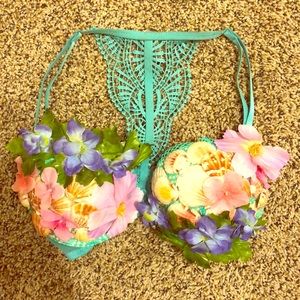 Fun mermaid inspired bra only worn once!